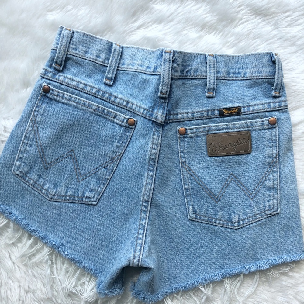 Light wash wrangler shorts